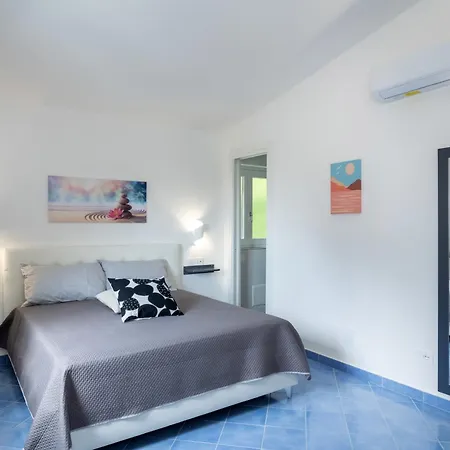 Serenity House 3* أمالفي