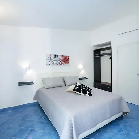 Serenity House 3*
