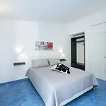 Serenity House 3*